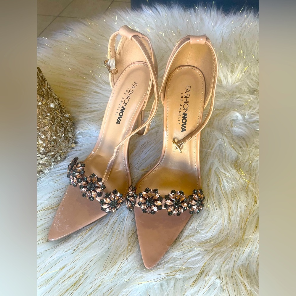 Fashion Nova heels 👠
